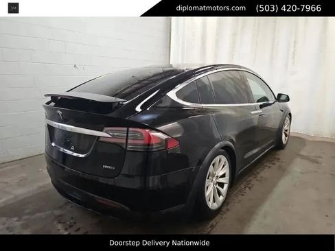 Used 2017 Tesla Model X 100D AWD/4WD image 2