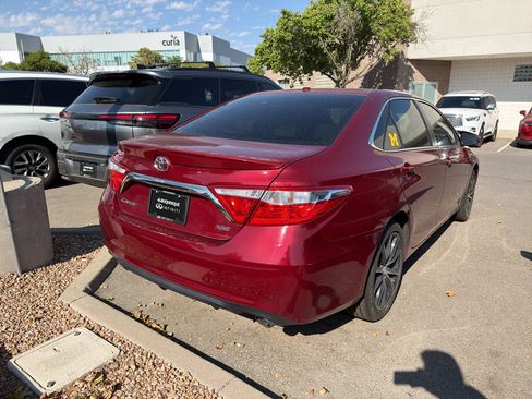 Used 2015 Toyota Camry XSE FWD image 5