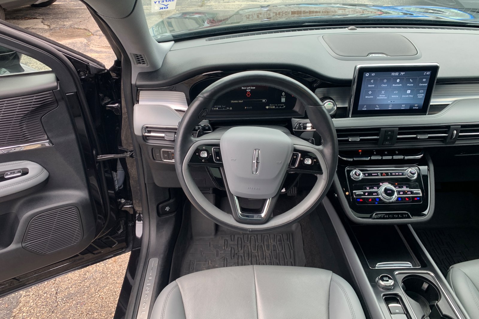 Used 2022 Lincoln Corsair Reserve w/ Equipment Group 201A AWD/4WD image 16