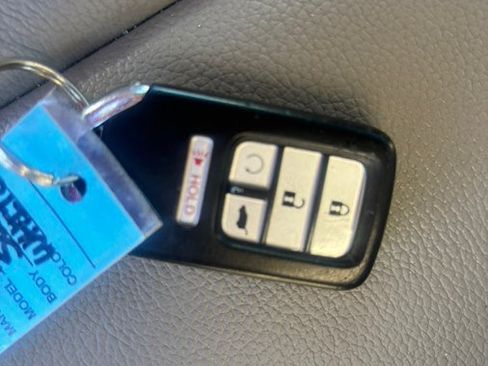 Used 2016 Honda Pilot Touring image 52