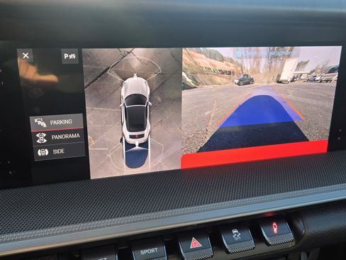 Used 2021 Porsche 911 Carrera w/ Premium Package image 30