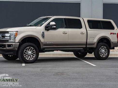 Used 2018 Ford F250 King Ranch w/ King Ranch Ultimate Package image 3