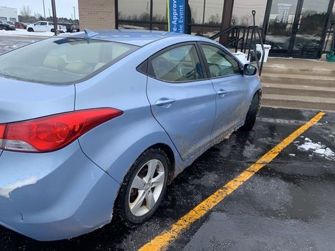 Used 2012 Hyundai Elantra GLS w/ Preferred Pkg 3 image 5