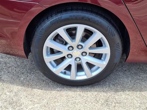Used 2015 Chevrolet Malibu LT w/ Leather Package FWD image 25