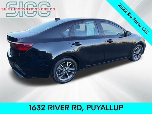 Used 2022 Kia Forte LXS image 6