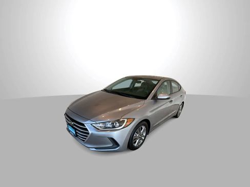 Used 2017 Hyundai Elantra SE image 4