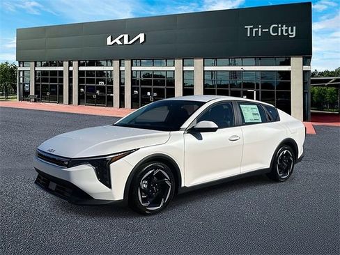 New 2025 Kia K4 EX image 2