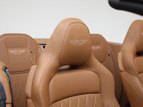 New 2026 Aston Martin DB12 Volante image 36