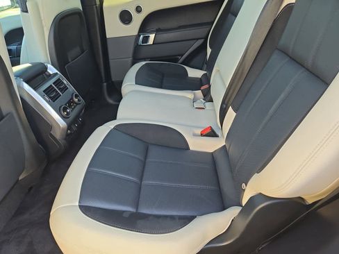 Used 2021 Land Rover Range Rover Sport HST image 19