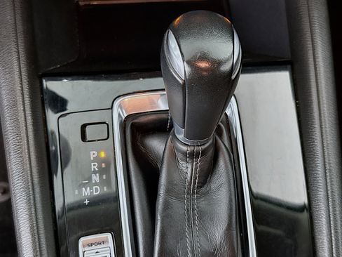 Used 2018 MAZDA CX-5 Touring w/ Preferred Equipment Package FWD image 19