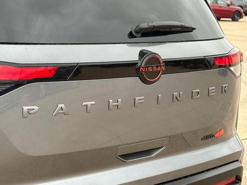 New 2026 Nissan Pathfinder Rock Creek image 9