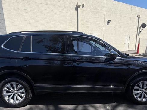 Used 2018 Volkswagen Tiguan SE FWD image 5