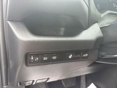 Certified 2023 Toyota RAV4 TRD Off-Road w/ TRD Off-Road Weather Package AWD/4WD image 19