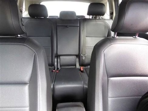 Used 2021 Volkswagen Tiguan S image 15