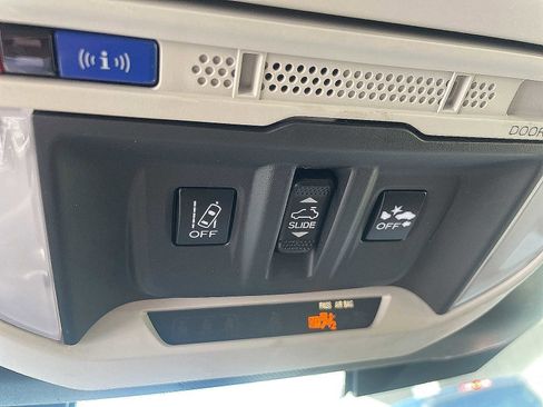 Used 2022 Subaru Forester Limited image 26