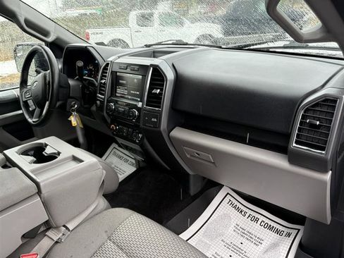 Used 2015 Ford F150 XLT w/ Equipment Group 302A Luxury image 21