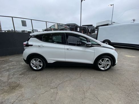 Used 2023 Chevrolet Bolt LT w/ Driver Confidence Package FWD image 7