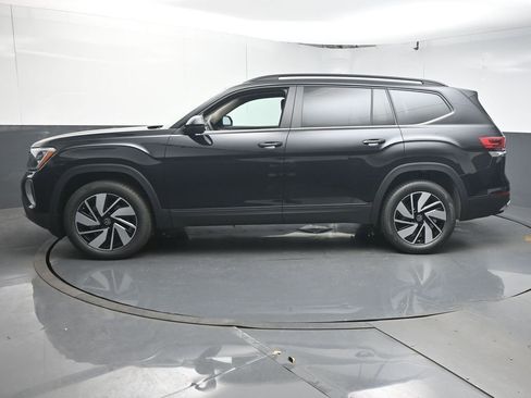 New 2026 Volkswagen Atlas SE image 5