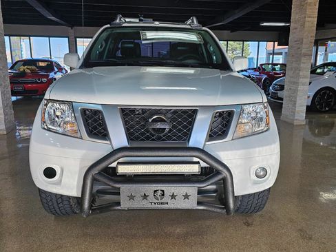 Used 2013 Nissan Frontier PRO-4X w/ Pro-4x Luxury Pkg image 2