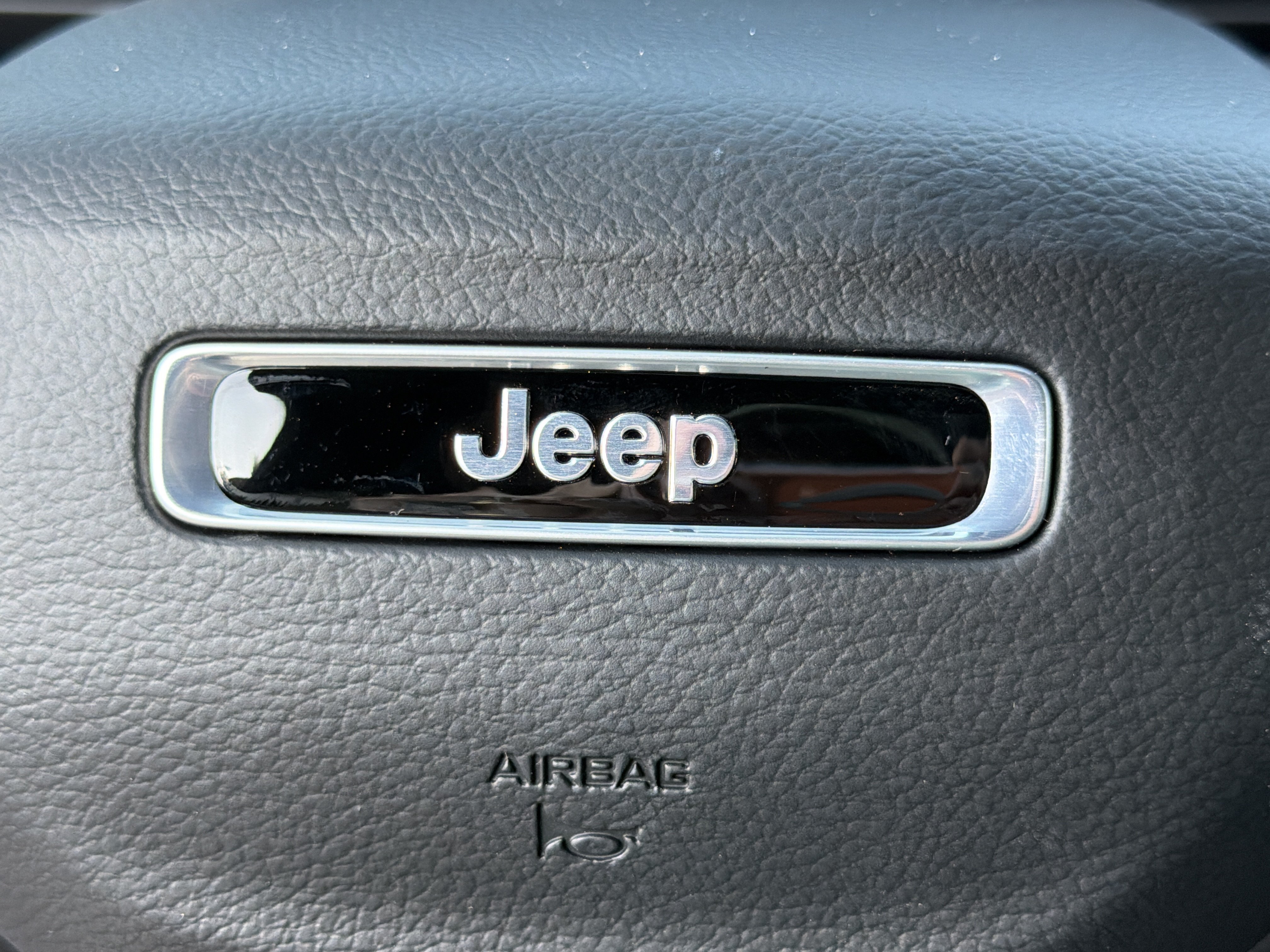 New 2027 Jeep Grand Cherokee Laredo X RWD image 24
