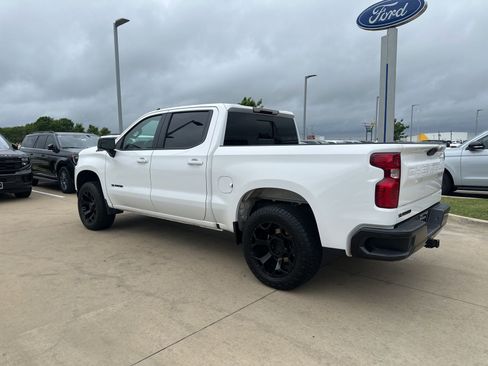 Used 2020 Chevrolet Silverado 1500 LT Trail Boss image 3