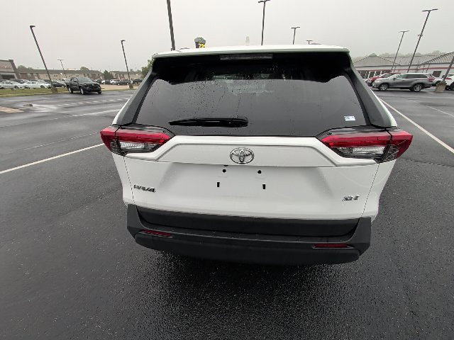 Used 2025 Toyota RAV4 XLE w/ Convenience Package FWD image 6