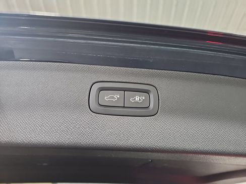 Used 2023 Volvo XC90 B6 Plus w/ Protection Package AWD/4WD image 13
