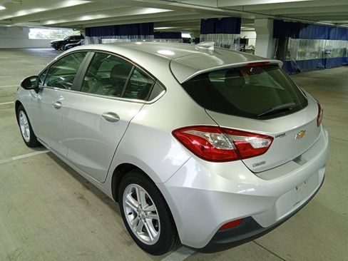 Used 2017 Chevrolet Cruze LT w/ Convenience Package FWD image 7
