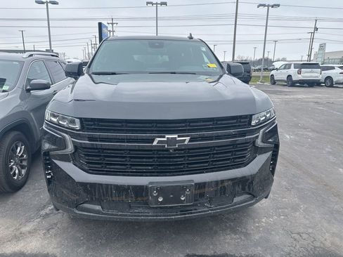 Used 2024 Chevrolet Tahoe RST w/ Luxury Package image 3