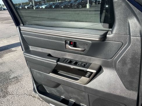 Used 2024 Toyota Tundra Limited AWD/4WD image 12