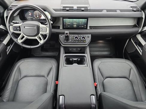 Used 2024 Land Rover Defender 110 S AWD/4WD image 9