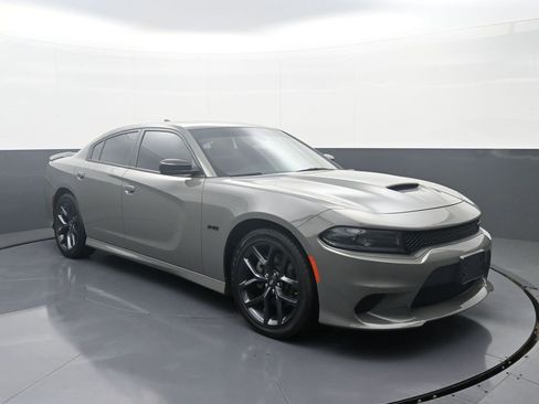Used 2023 Dodge Charger R/T w/ Blacktop Package image 3