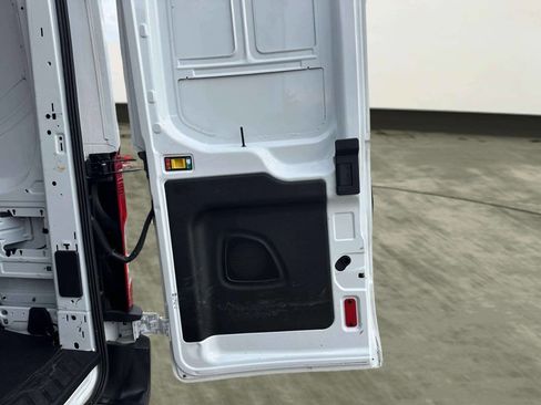 Used 2019 Ford Transit 250 148 Medium Roof image 14