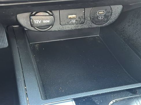 Used 2024 Hyundai Elantra SEL FWD image 26