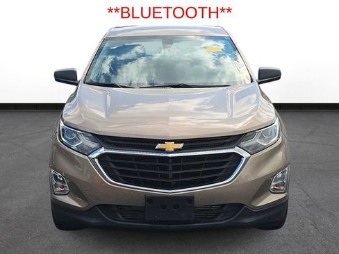Used 2018 Chevrolet Equinox LS image 3