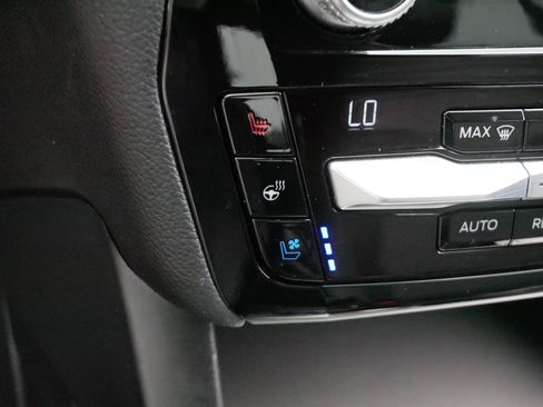Used 2021 Ford Explorer Limited w/ Hybrid Equipment Group 310A AWD/4WD image 31
