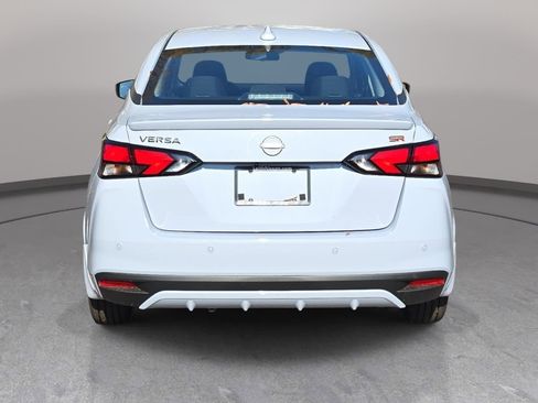 New 2025 Nissan Versa SR w/ Trunk Package FWD image 6