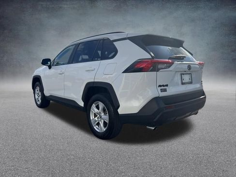Used 2019 Toyota RAV4 XLE w/ Convenience Package AWD/4WD image 5