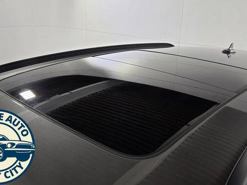 Used 2021 Audi e-tron Premium w/ Convenience Plus Package AWD/4WD image 10