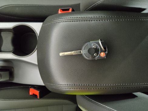Used 2014 Ford Escape SE AWD/4WD image 32