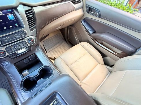 Used 2015 Chevrolet Tahoe LT w/ Luxury Package RWD image 21