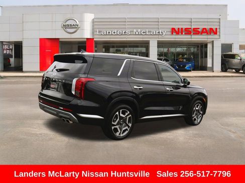 Used 2025 Hyundai Palisade Limited image 3