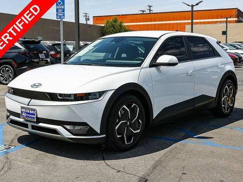 Certified 2024 Hyundai Ioniq 5 SE RWD image 3