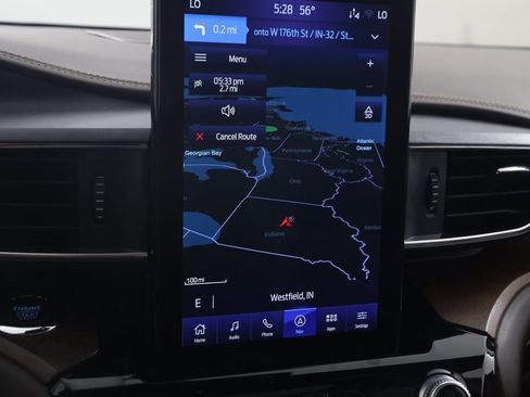 Used 2022 Ford Explorer King Ranch w/ Premium Technology Package image 9