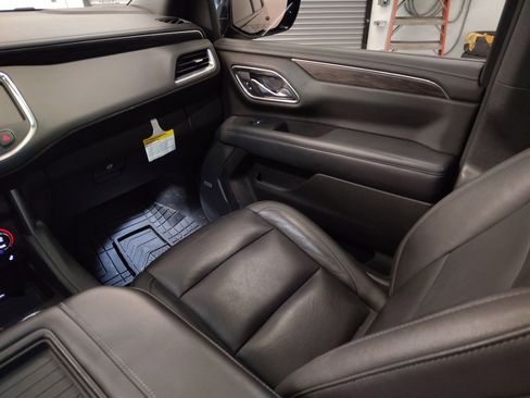 Used 2021 Chevrolet Tahoe Z71 w/ Luxury Package image 29