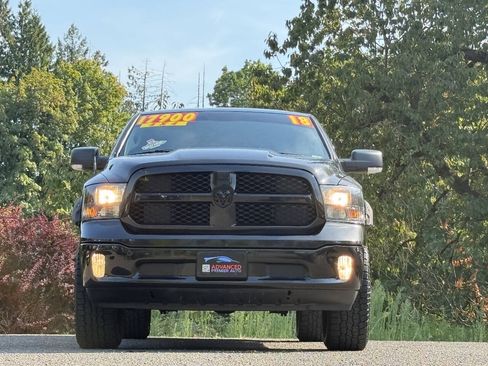 Used 2018 RAM 1500 Big Horn AWD/4WD image 2