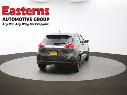 Used 2020 Nissan Kicks SR FWD image 36