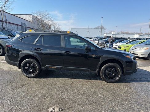Used 2025 Subaru Outback Wilderness w/ Wilderness Package image 2
