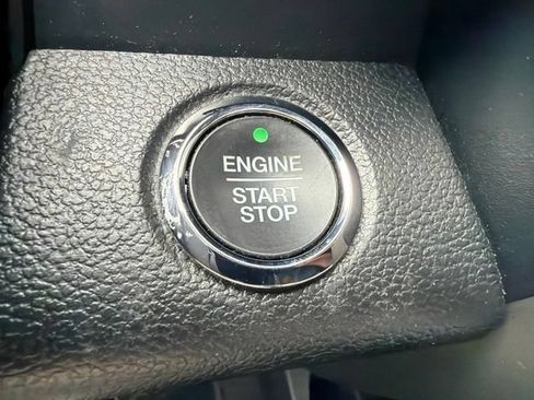 Used 2020 Ford Expedition XLT w/ Equipment Group 202A AWD/4WD image 53