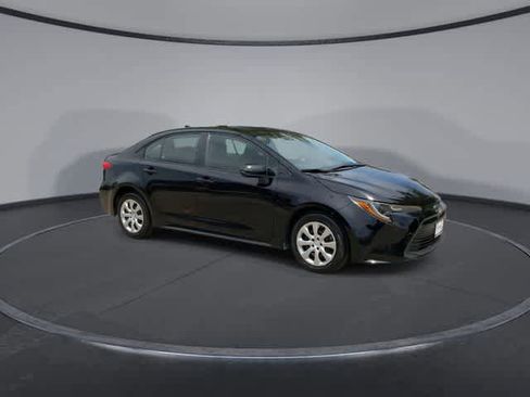 Used 2023 Toyota Corolla LE FWD image 6